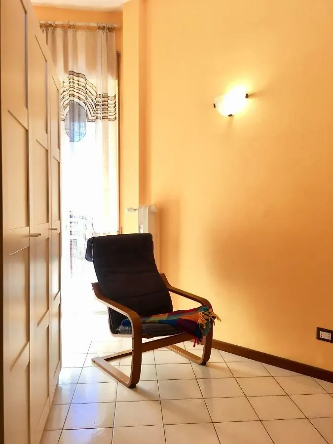 La Casa Colorata Ten Minutes To Colosseum Appartement Rome