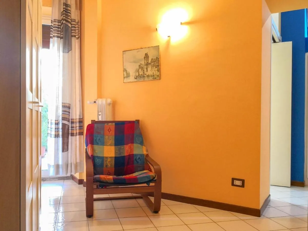 La Casa Colorata Ten Minutes To Colosseum Appartement Rome Italië